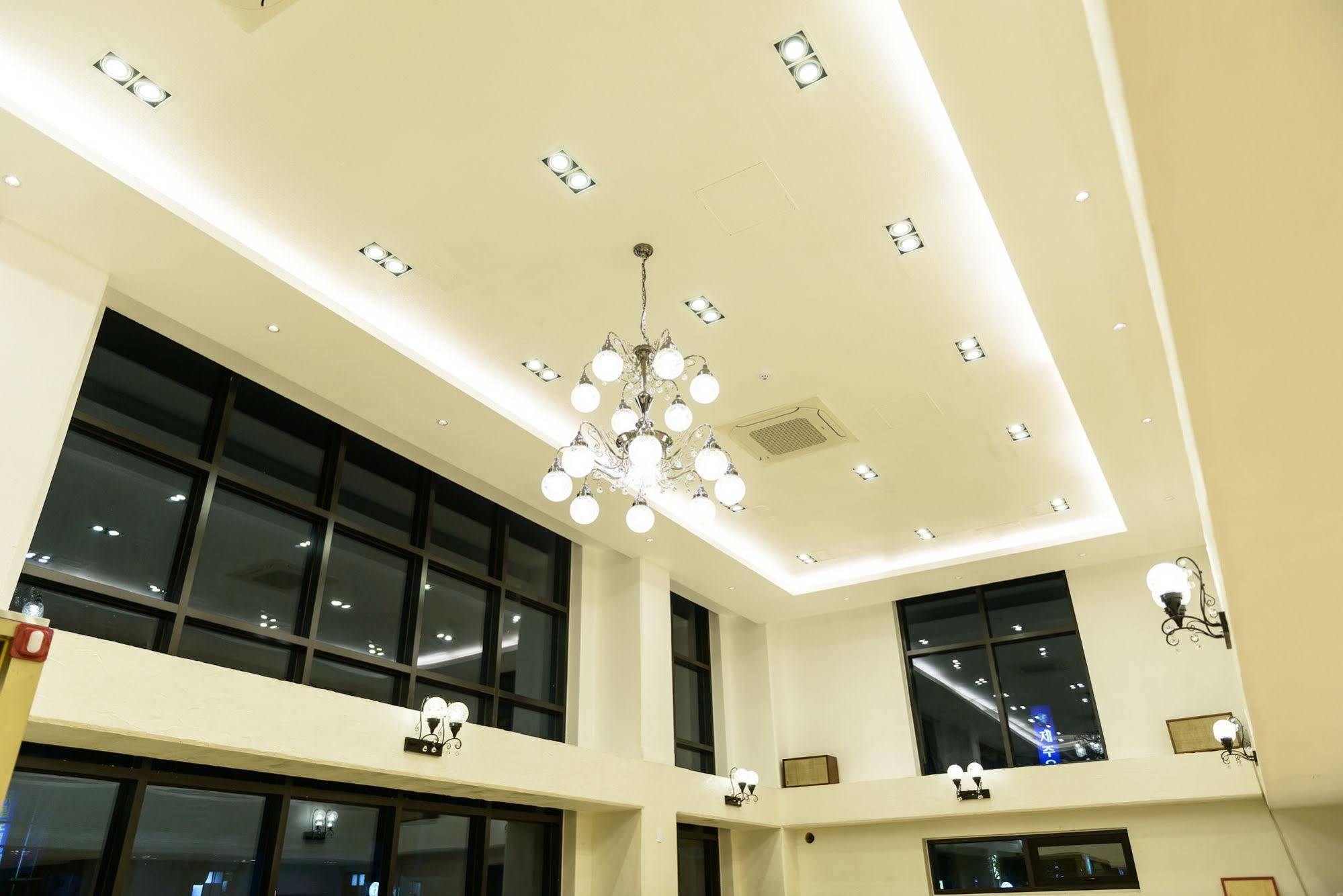 โรงแรมเรเซียน ซอกวีโพ ภายนอก รูปภาพ